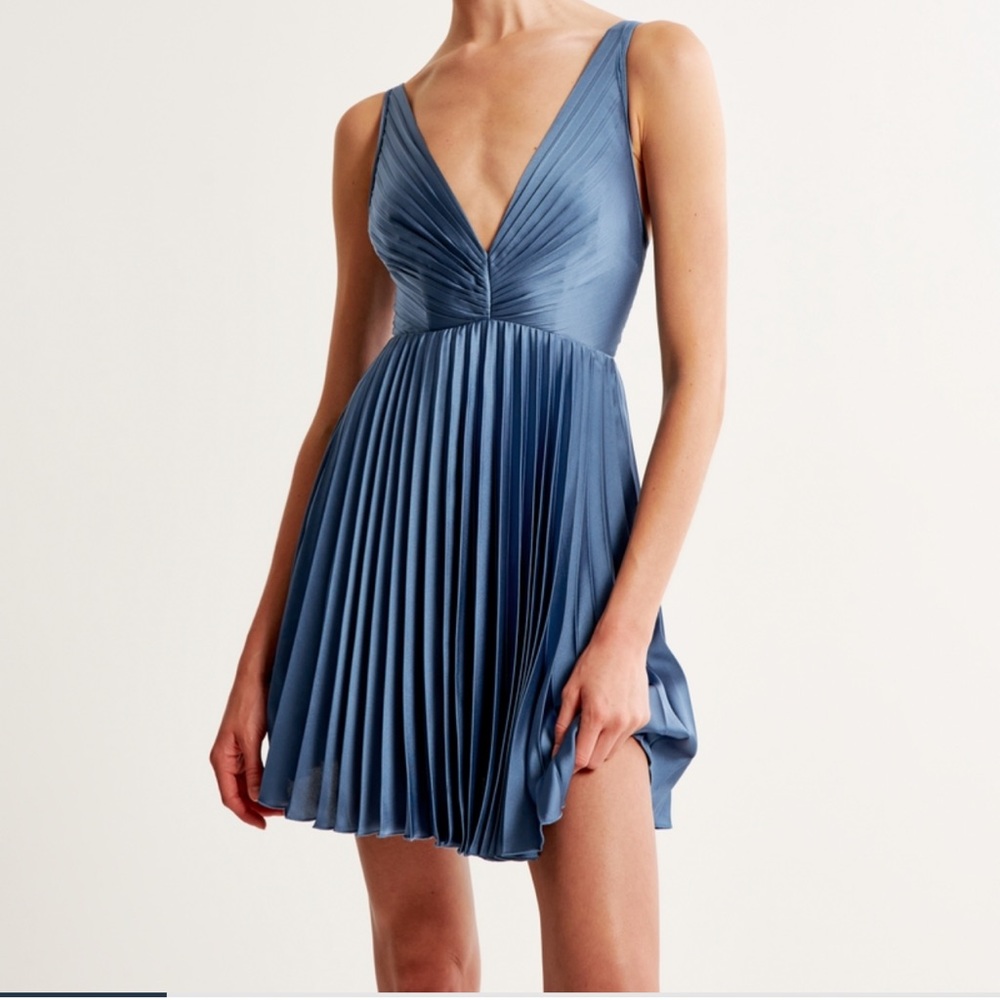 Abercrombie and fitch plunge Pleated Mini Dress